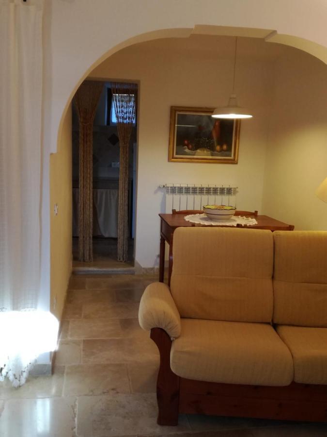 Villa Il Giardino Degli Antichi Sapori Ceglie Messapica Exterior foto